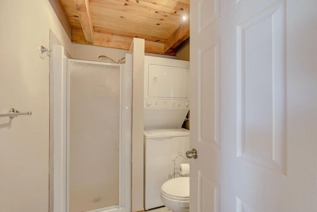 Intimate Apartment With Scenic Views Baie-Saint-Paul Extérieur photo