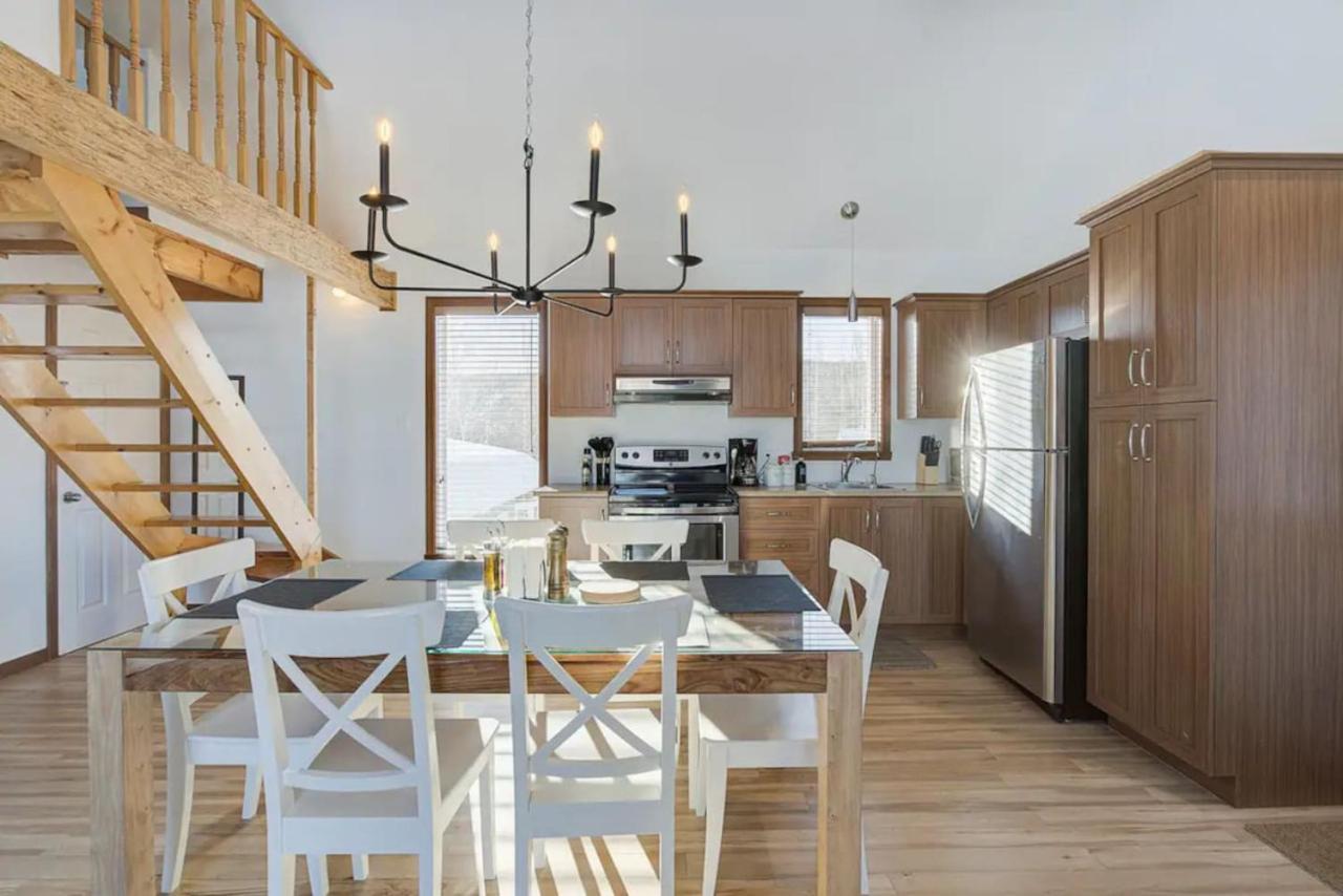 Intimate Apartment With Scenic Views Baie-Saint-Paul Extérieur photo